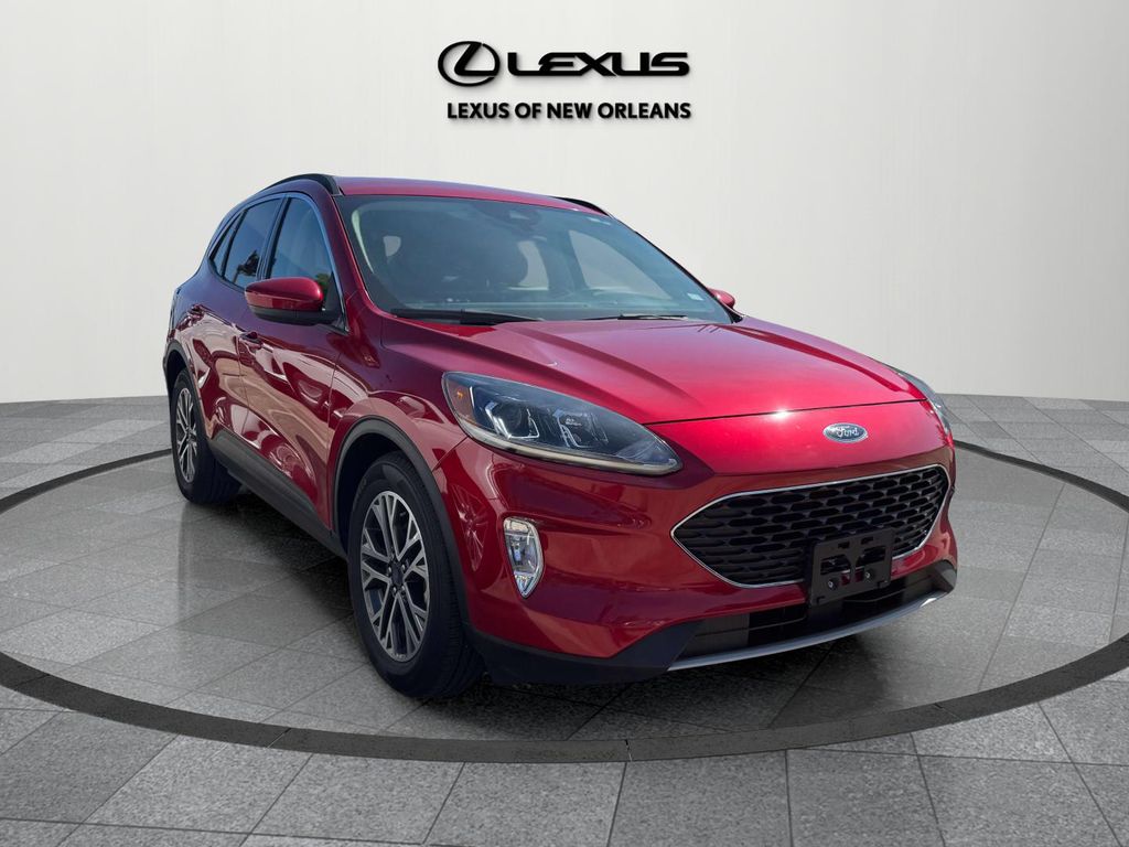 2020 Ford Escape SEL's photo