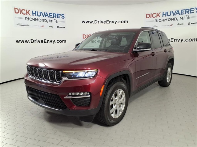 2023 Jeep Grand Cherokee Limited's photo
