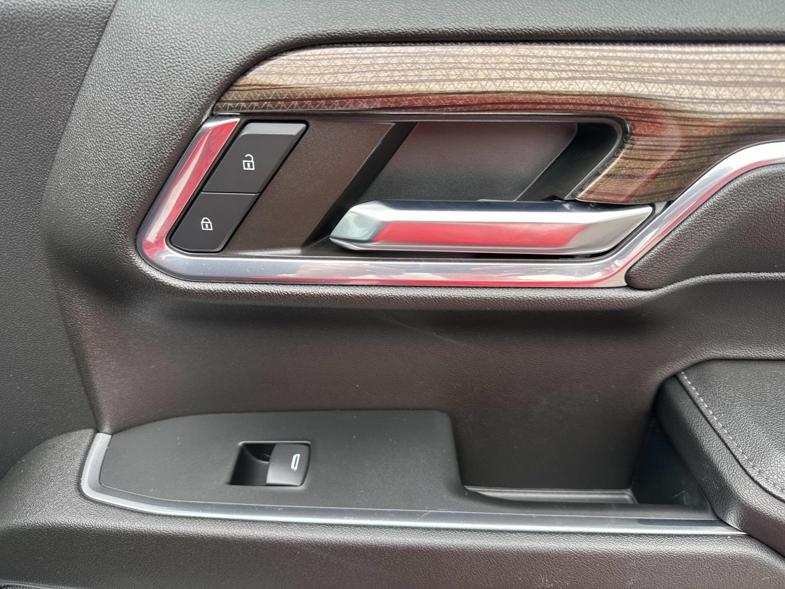 2023 Chevrolet Silverado 1500 LT photo 13