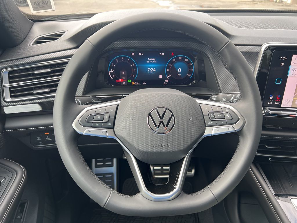 2026 Volkswagen Atlas Cross Sport SEL R-Line photo 29