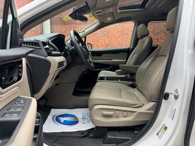2023 Honda Odyssey Touring photo 20