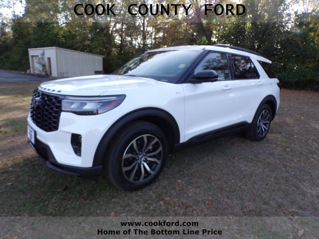 2026 Ford Explorer ST-Line photo 3