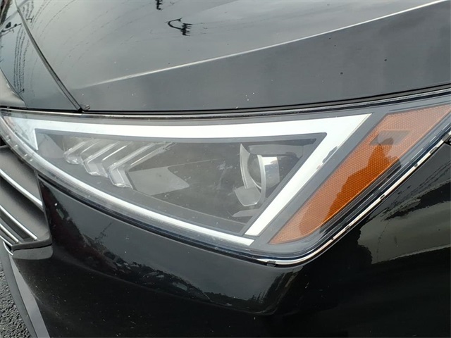 2019 Hyundai Elantra SE photo 8