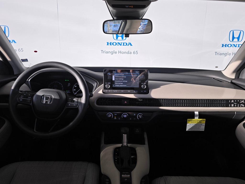 2025 Honda HR-V LX photo 4