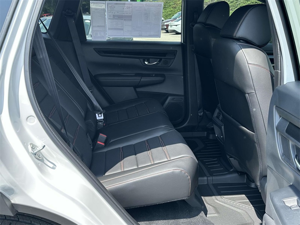 2026 Honda CR-V Hybrid Sport-L photo 2