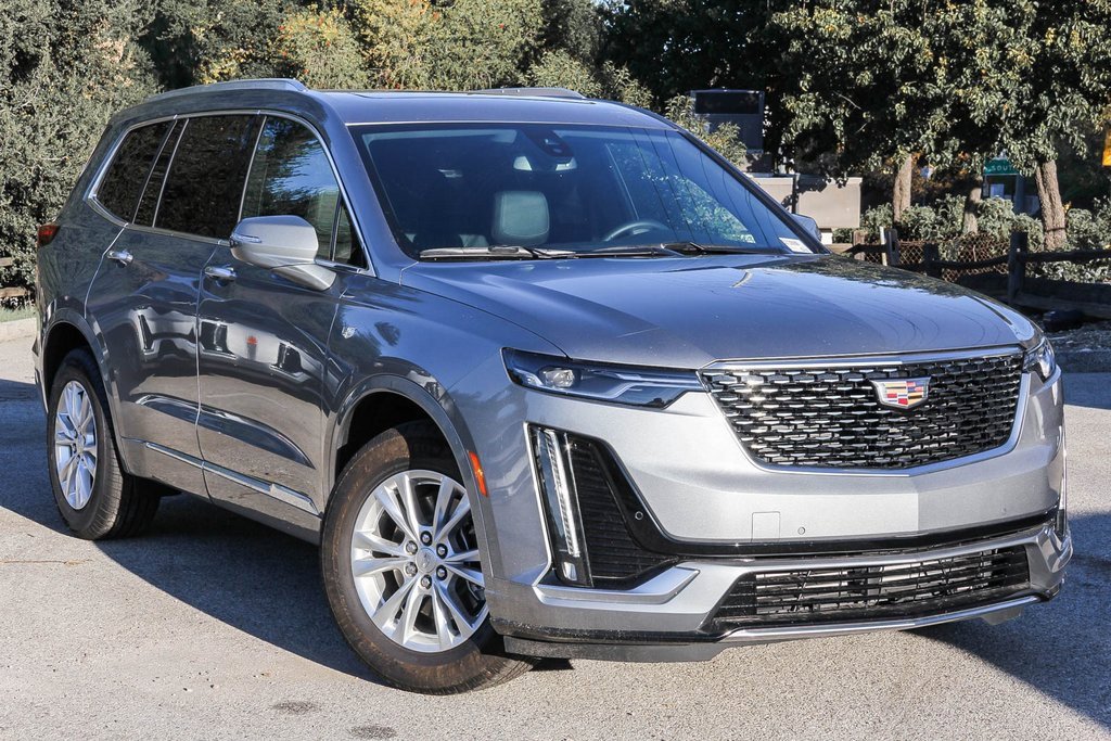 2025 Cadillac XT6 Luxury's photo