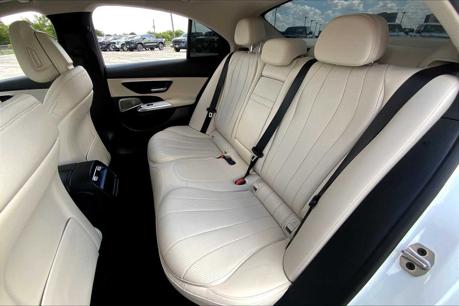 2024 Mercedes Benz E 350 4MATIC Sedan photo 19