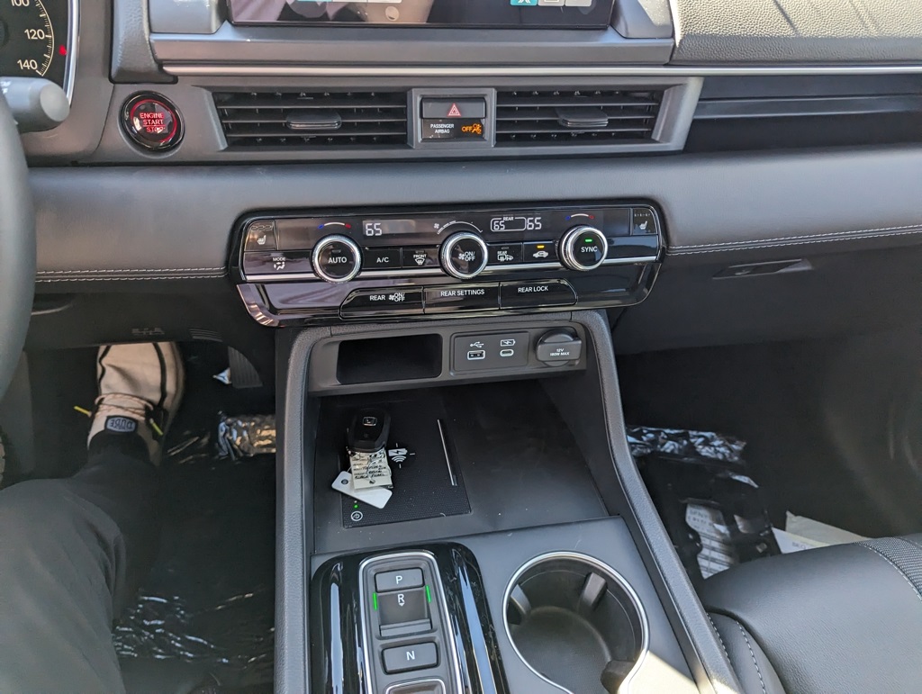 2025 Honda Pilot Touring photo 15