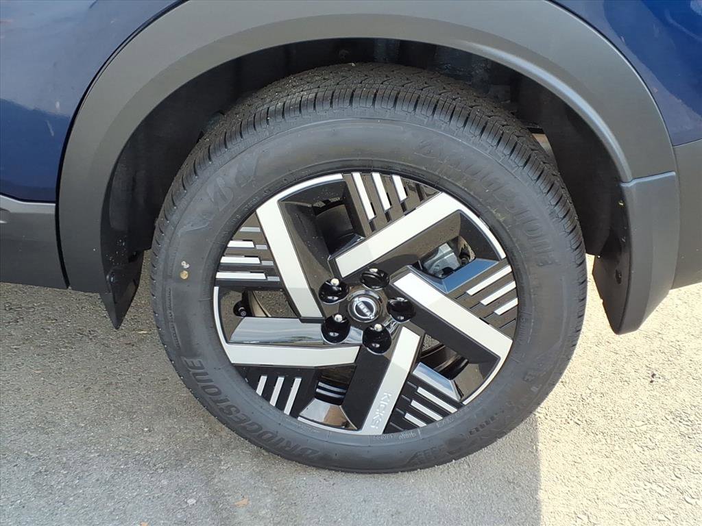 2026 Nissan Kicks SV photo 3