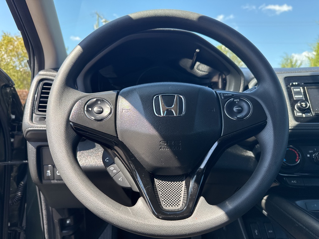 2018 Honda HR-V LX photo 2
