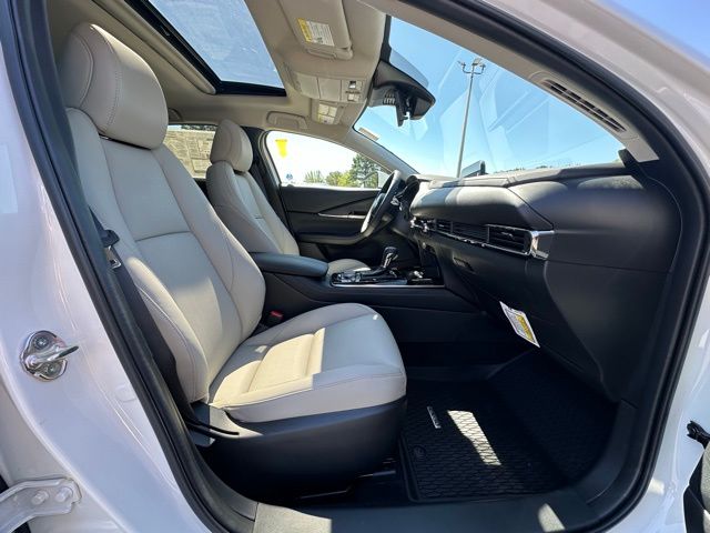 2025 Mazda CX-30 2.5 S Preferred photo 30
