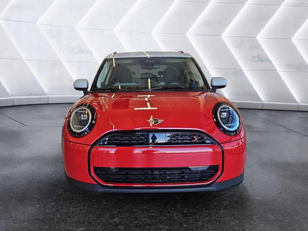 2025 Mini Cooper 4 Door Hardtop Signature photo 2