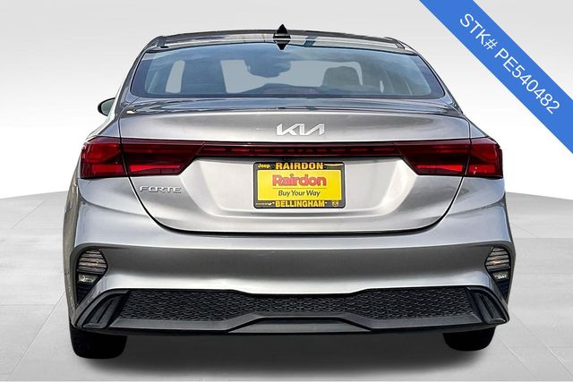 2023 Kia Forte LXS photo 4
