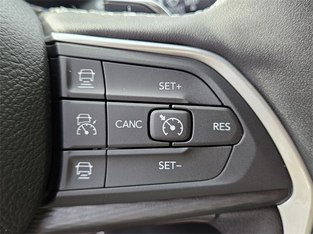 2025 Jeep Grand Cherokee Laredo X photo 24