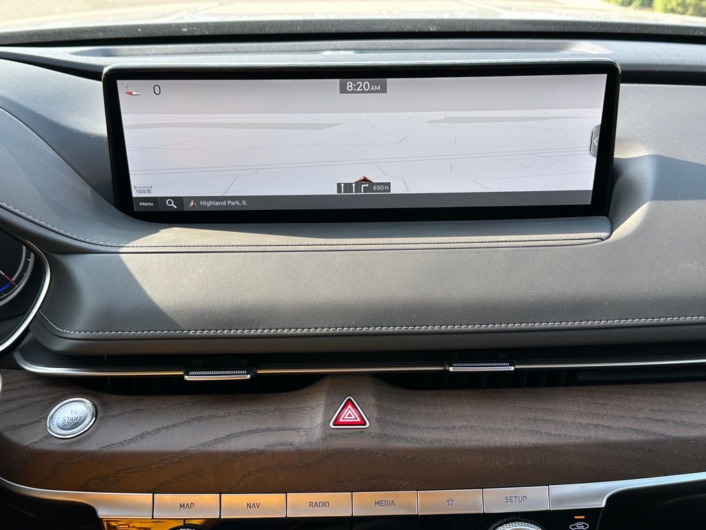 2024 Genesis Electrified G80 photo 25