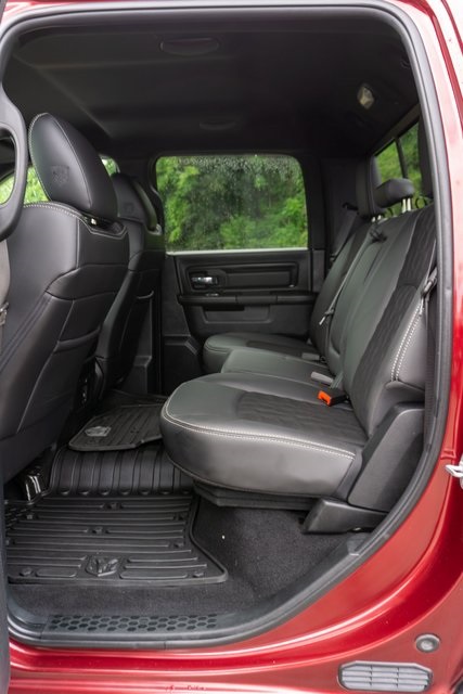 2018 Ram 1500 Rebel photo 8