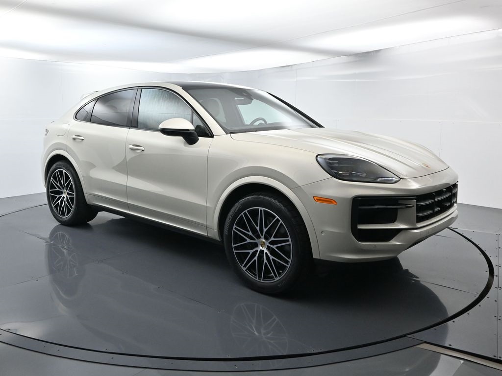 2024 Porsche Cayenne Coupe Base photo 13