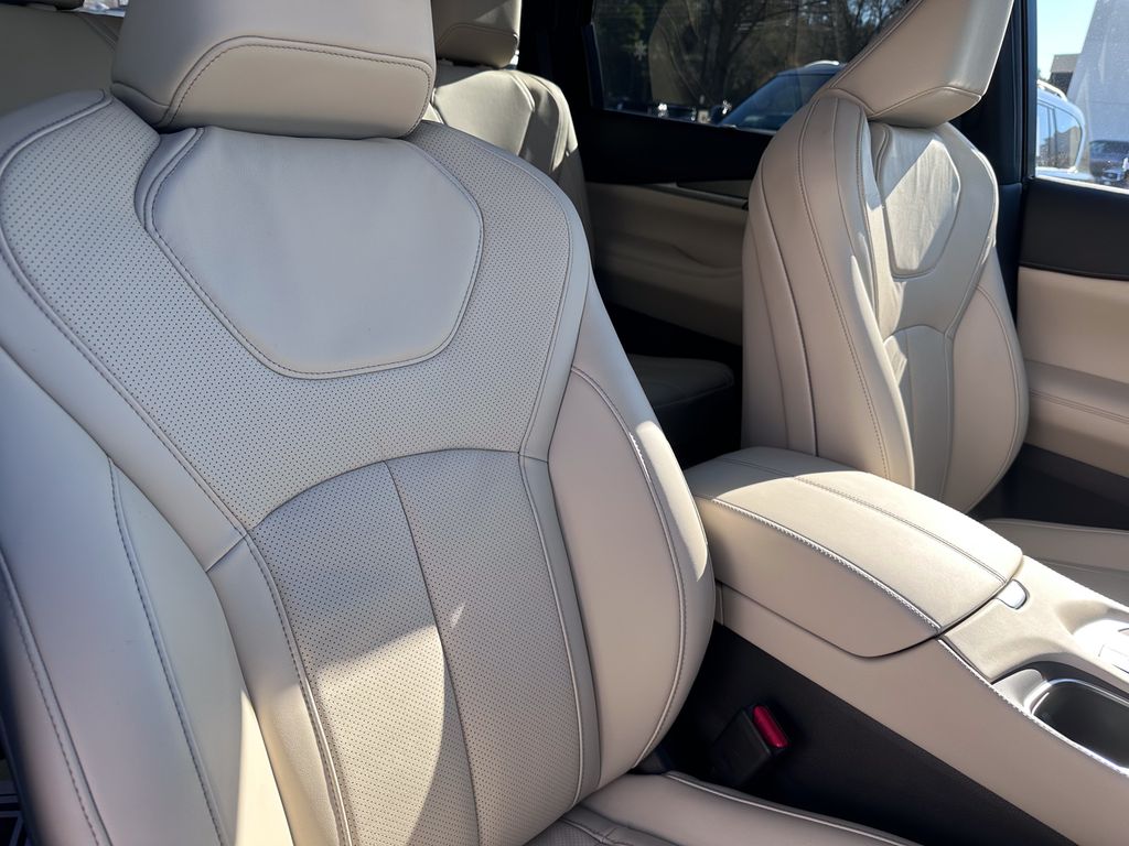2025 Infiniti QX60 Luxe photo 33