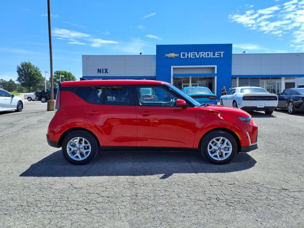 2024 Kia Soul LX photo 4