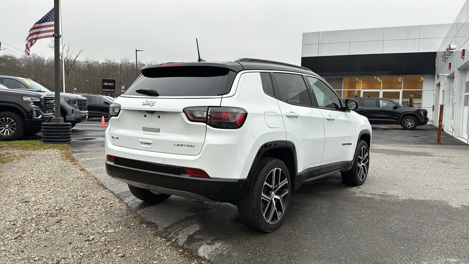 2024 Jeep Compass Limited photo 3