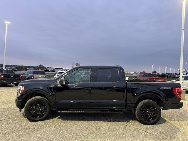 2023 Ford F-150 XLT photo 3