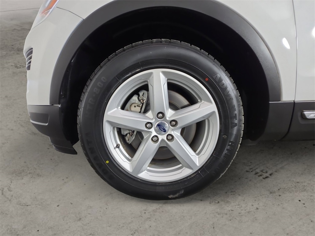 2018 Ford Explorer XLT photo 13