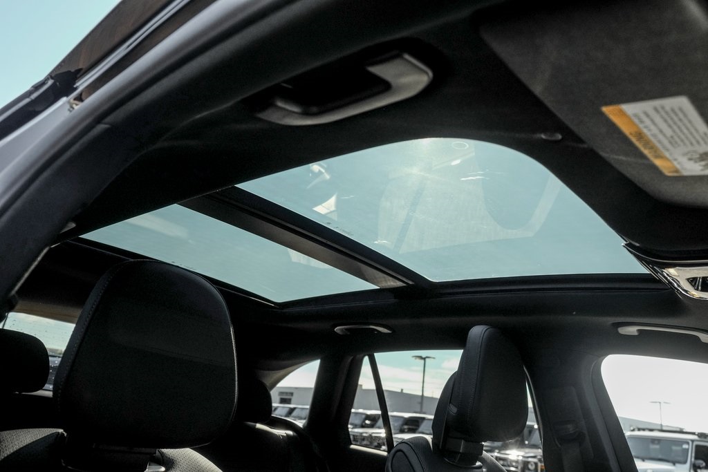 2026 Mercedes Benz GLC 300 4MATIC photo 21