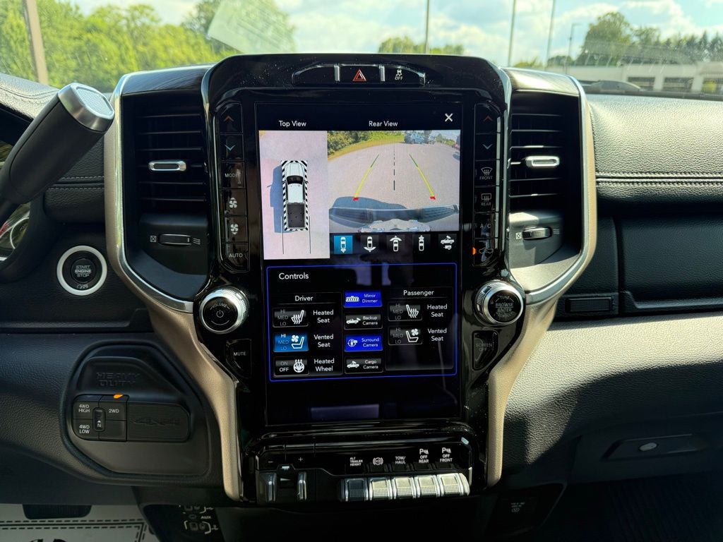 2019 Ram 3500 Laramie photo 8
