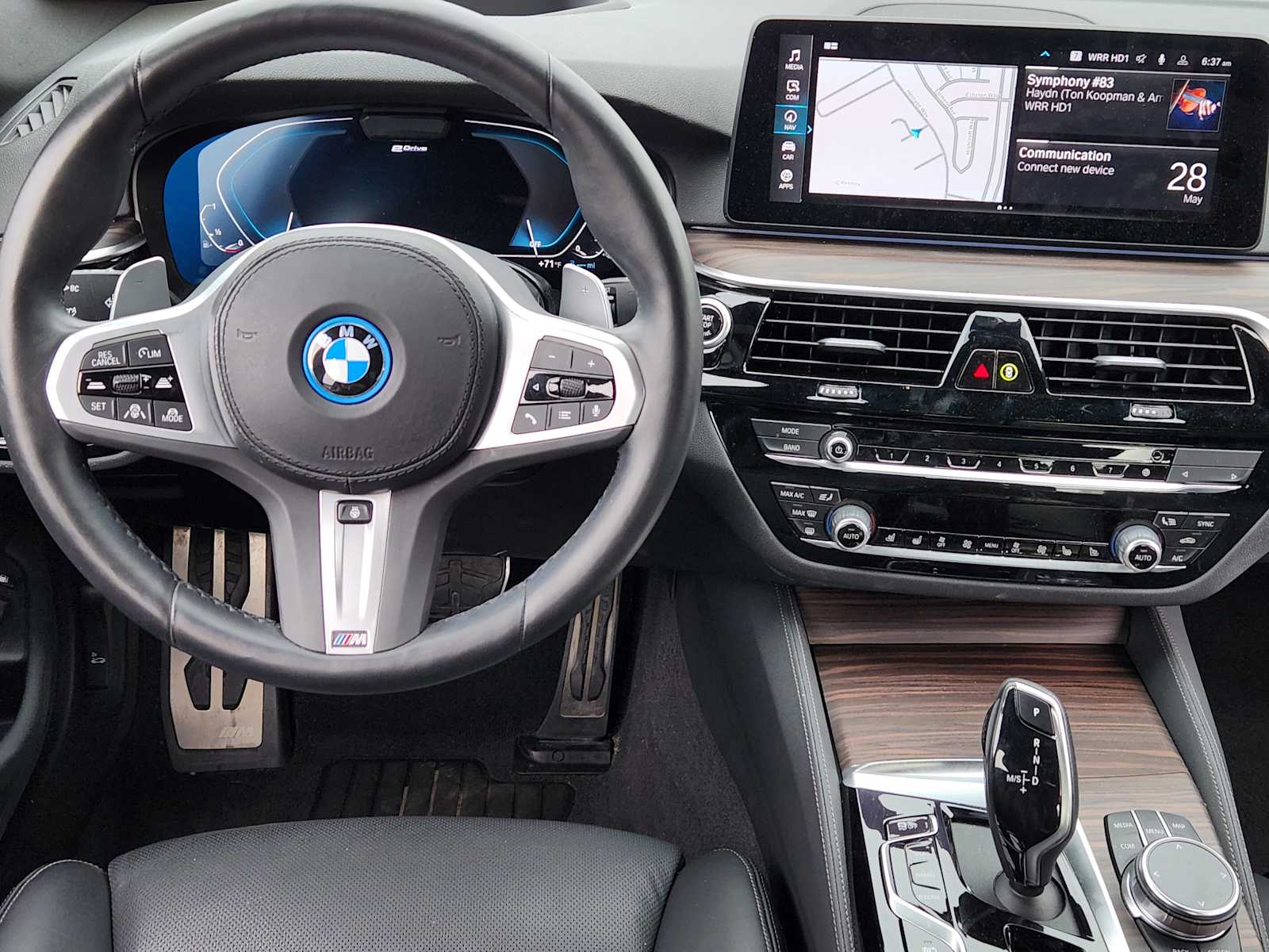 Certified Used 2023 Alpine White BMW 530e xDrive image 24