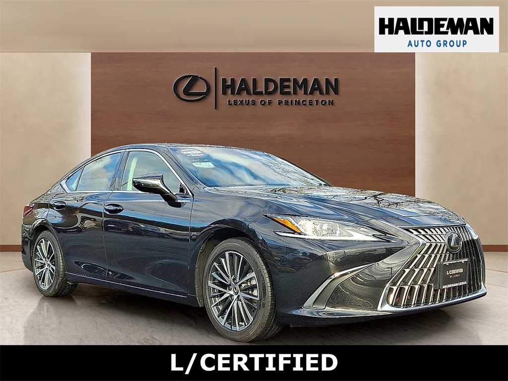 2023 Lexus ES 350's photo