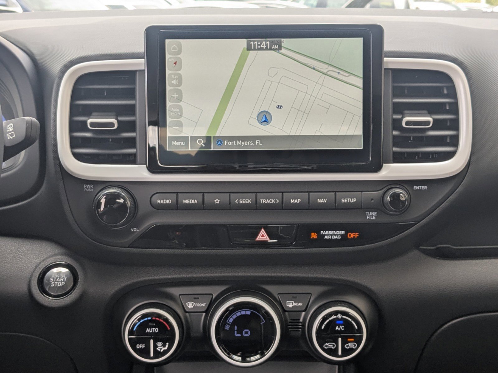 2025 Hyundai Venue SEL Limited photo 15