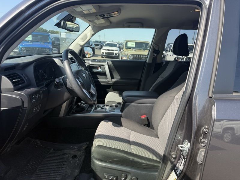 2023 Toyota 4Runner SR5 photo 10