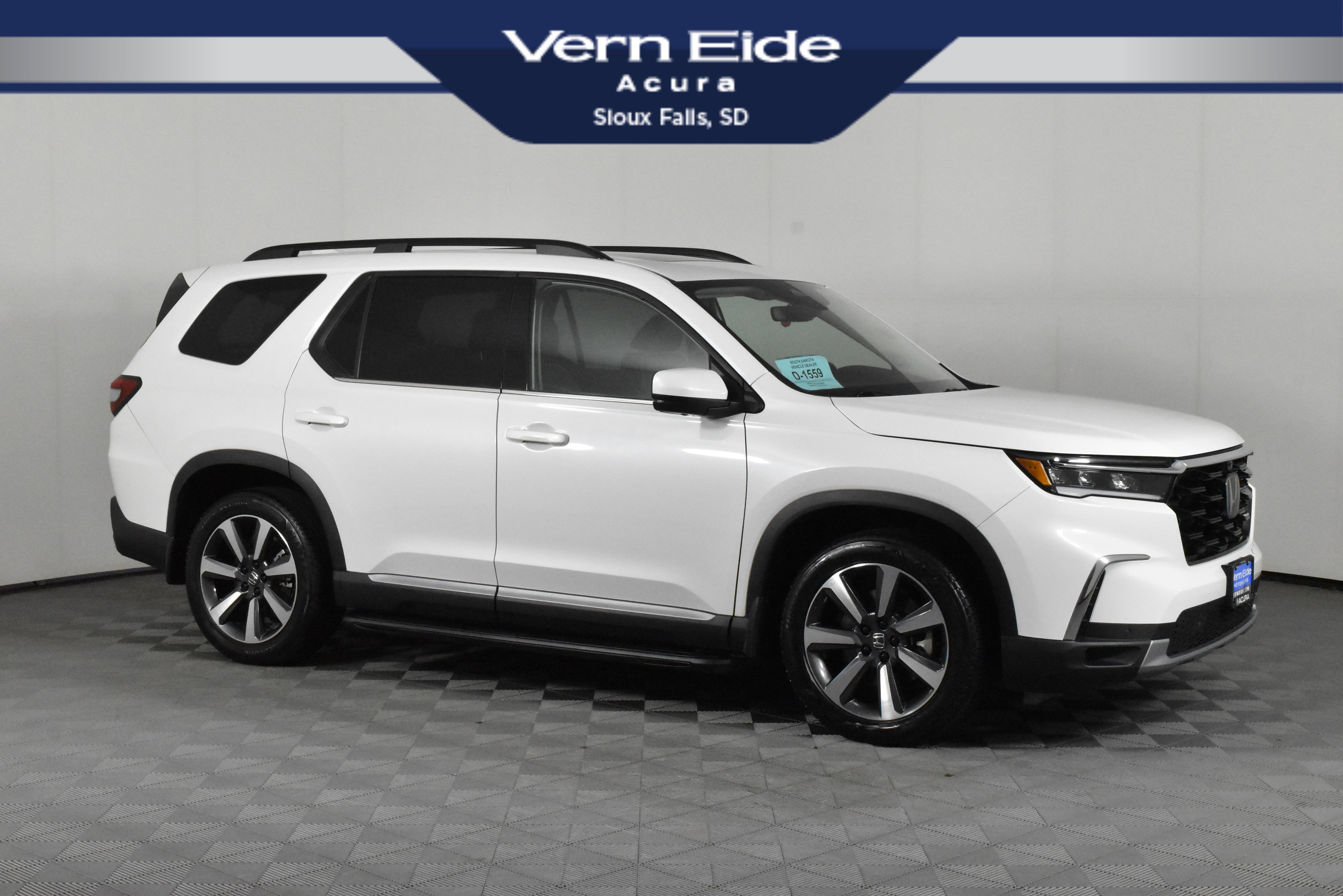 2023 Honda Pilot Elite's photo