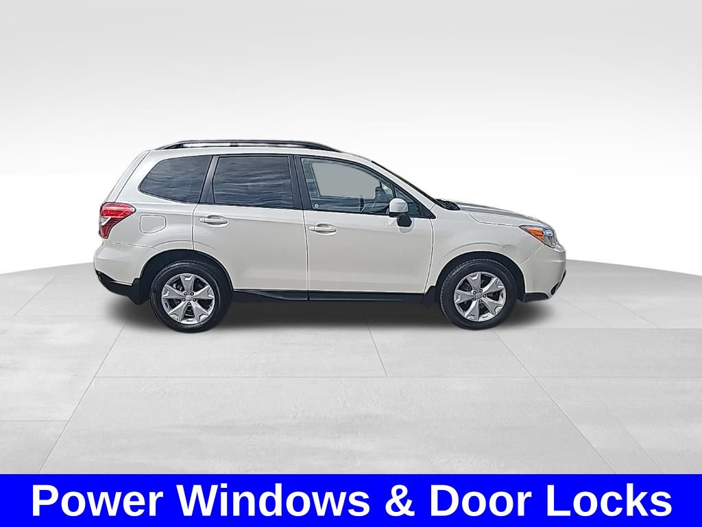 2015 Subaru Forester 2.5i Premium photo 4