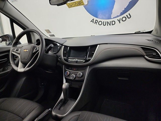 2022 Chevrolet Trax LT photo 22