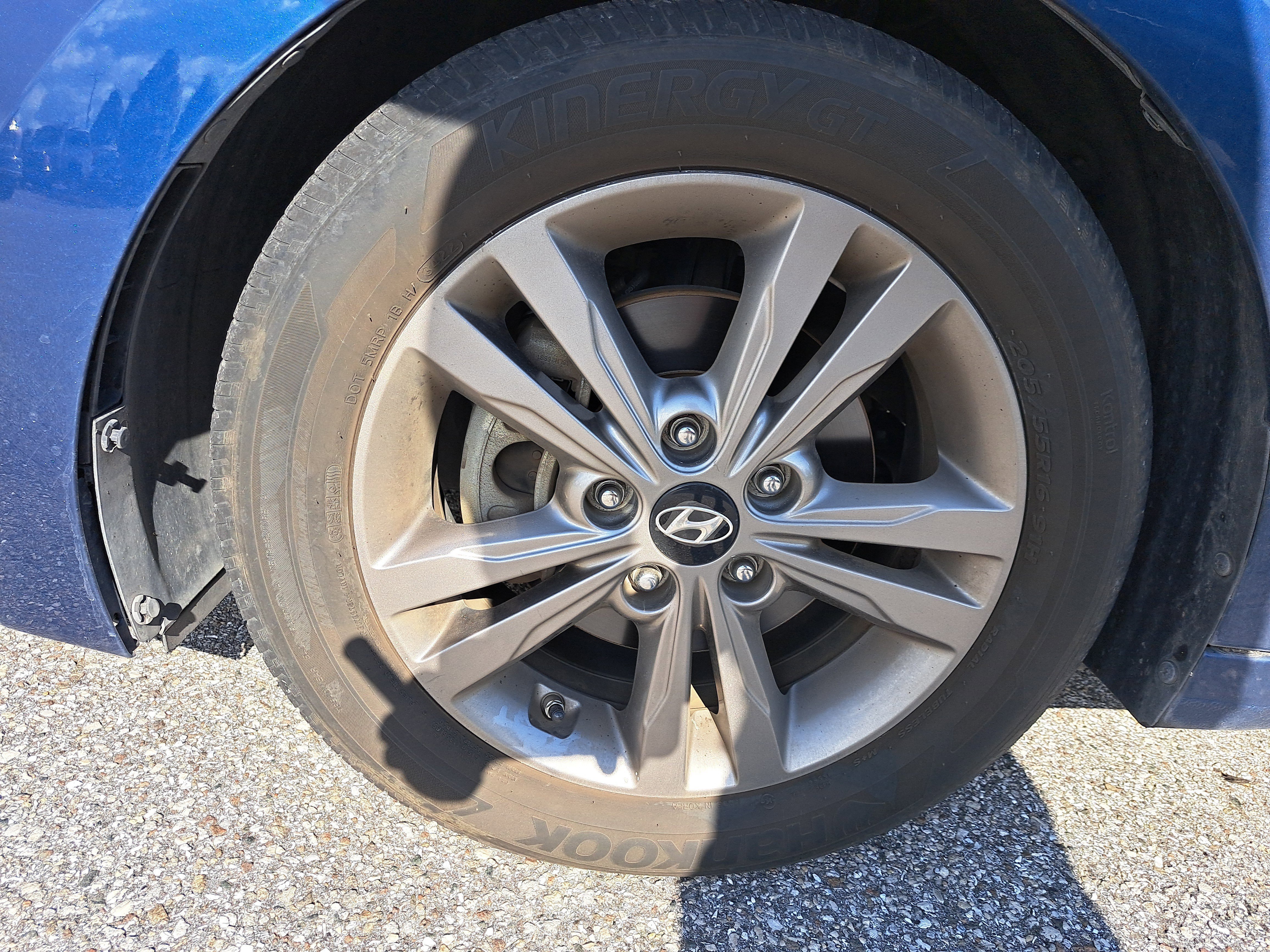 Used 2017 Hyundai Elantra SE with VIN 5NPD84LF3HH005581 for sale in Bradenton, FL