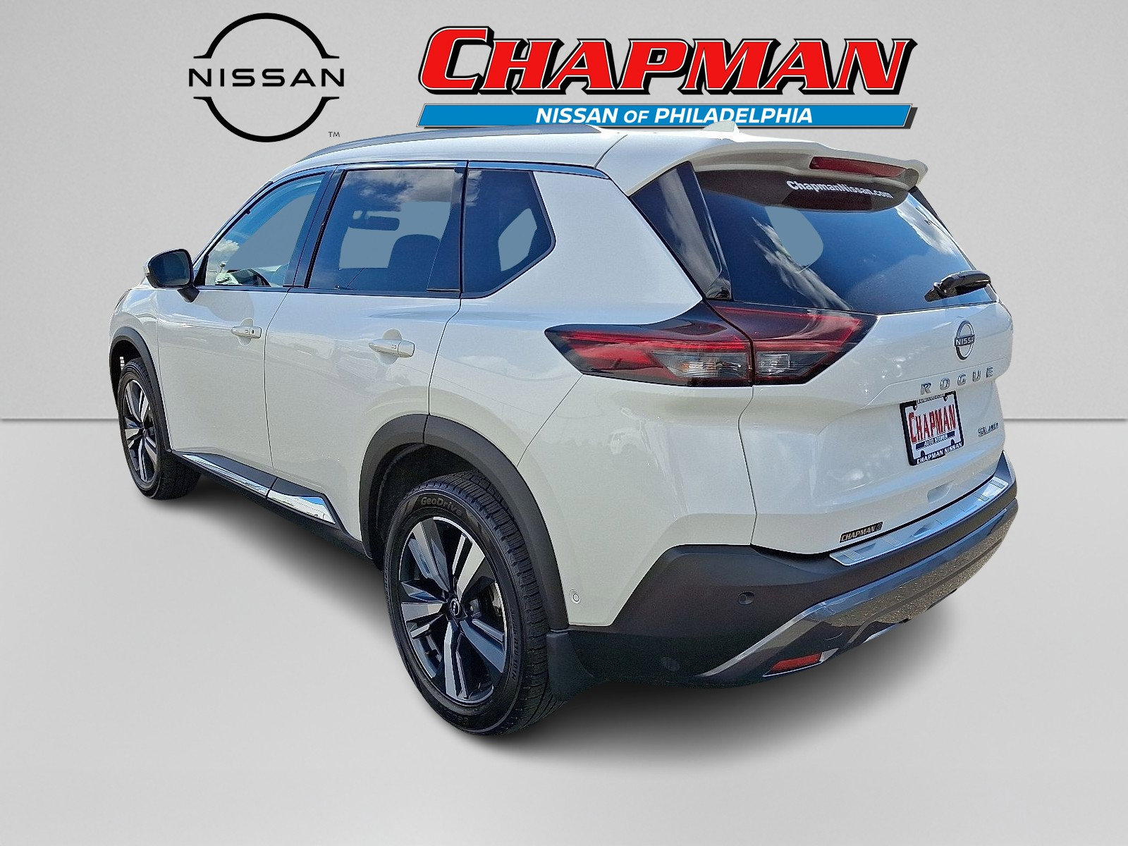 2023 Nissan Rogue SL photo 3