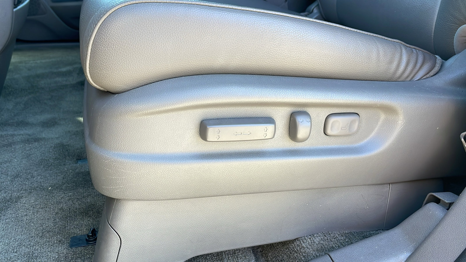 2015 Honda Odyssey EX-L photo 25