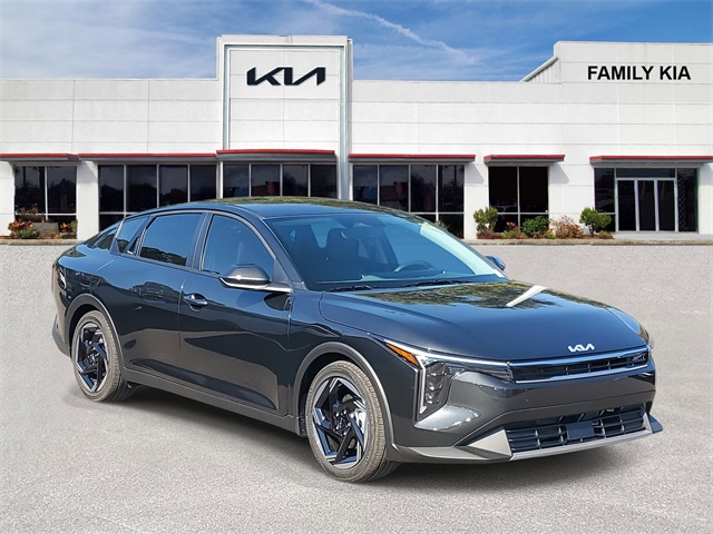 2025 Kia K4 EX's photo