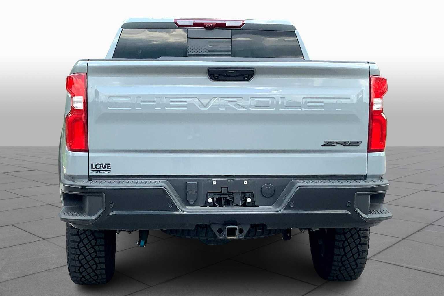 2025 Chevrolet Silverado 1500 ZR2 photo 4