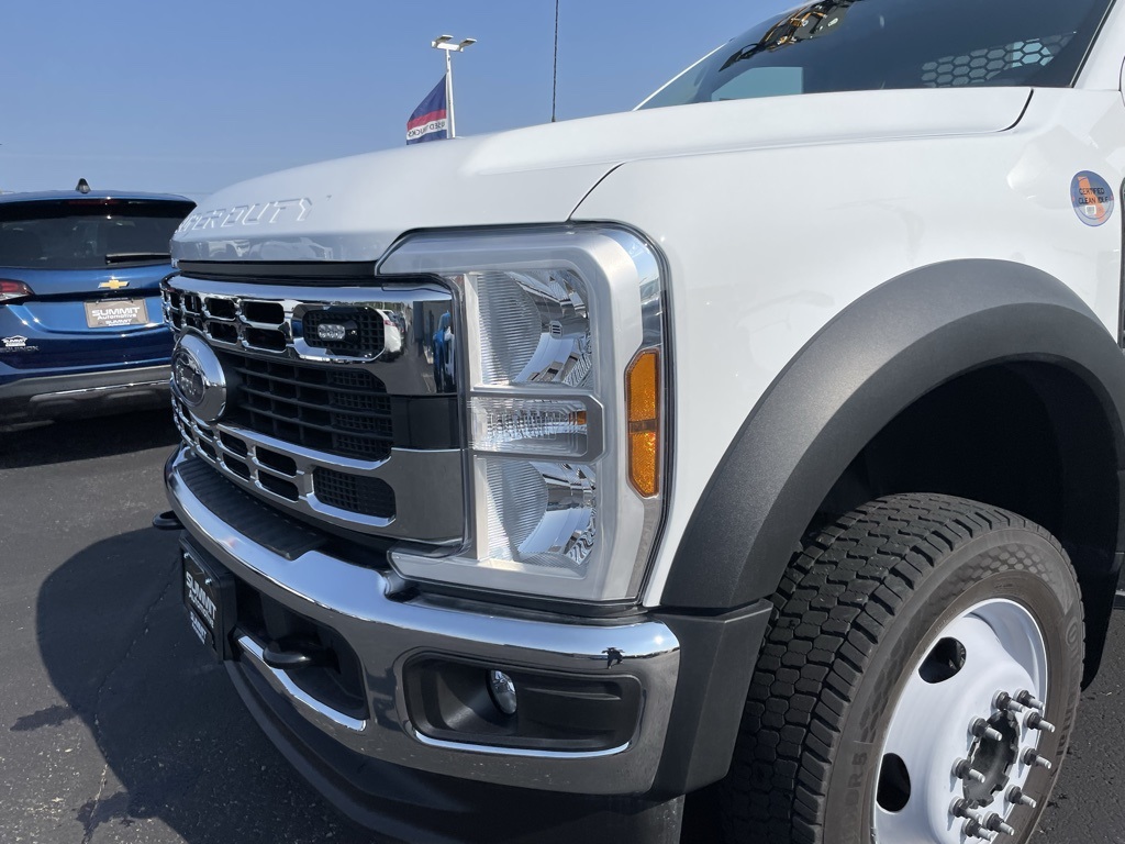 2025 Ford F-550 XL photo 35