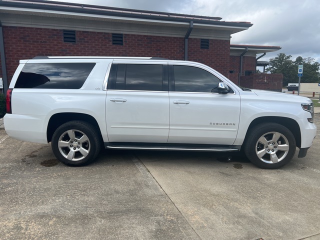 2016 Chevrolet Suburban LTZ photo 8