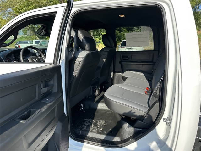 2026 Ram 3500 Tradesman photo 11
