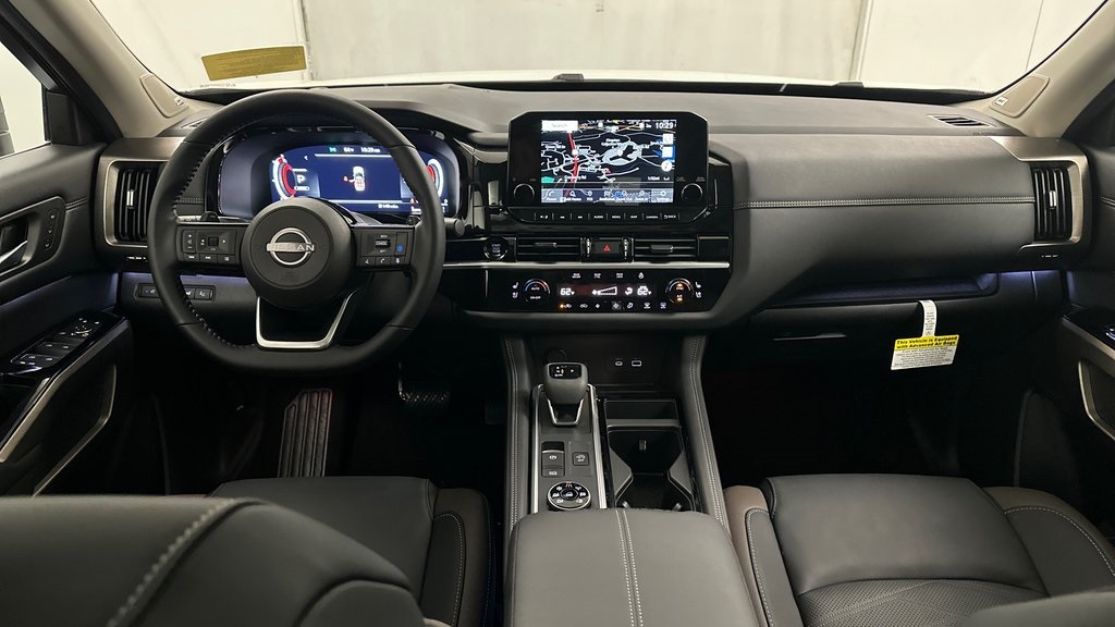 2025 Nissan Pathfinder Platinum photo 21