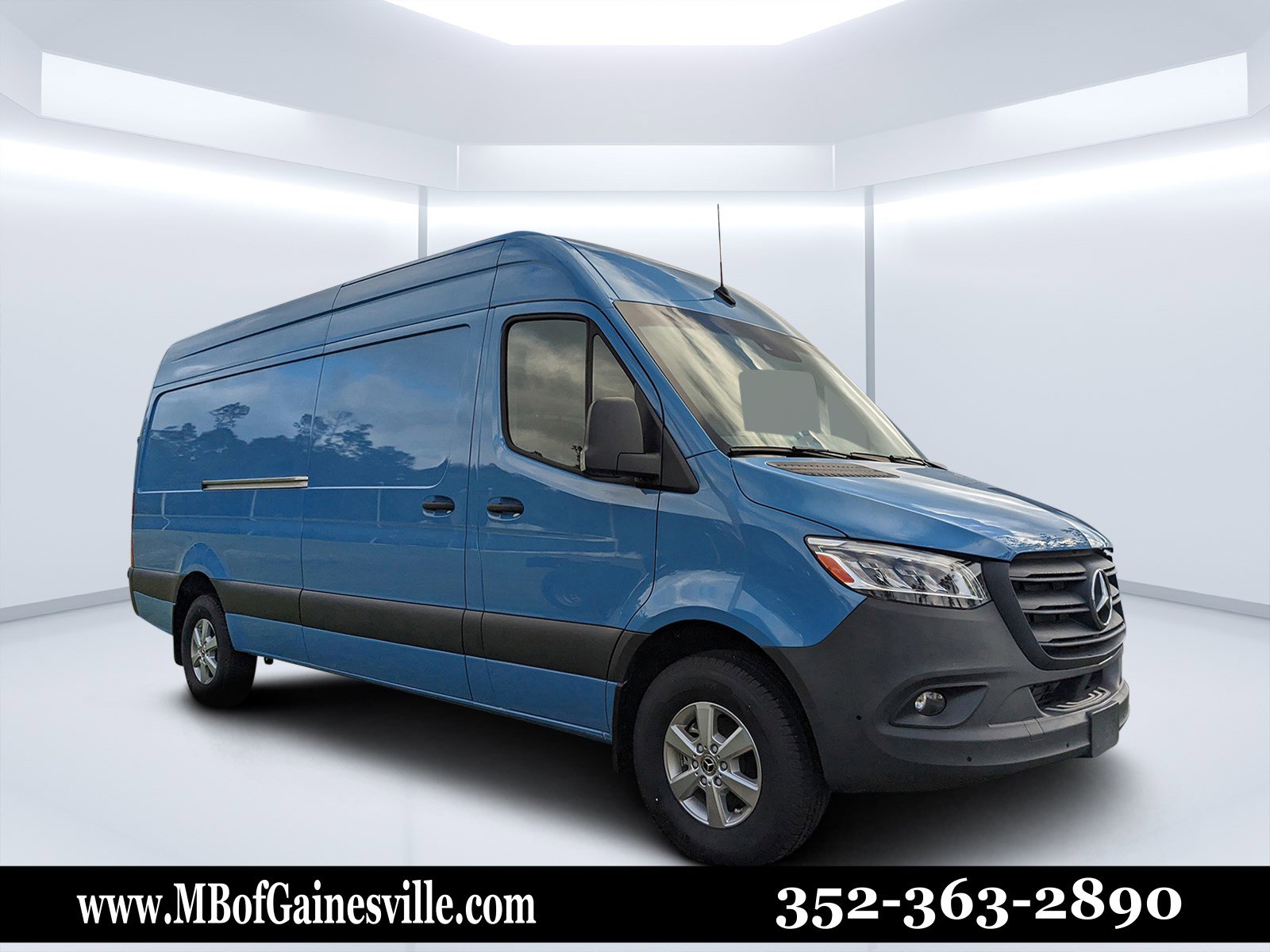 2024 Mercedes-Benz Sprinter Cargo Van Base's photo