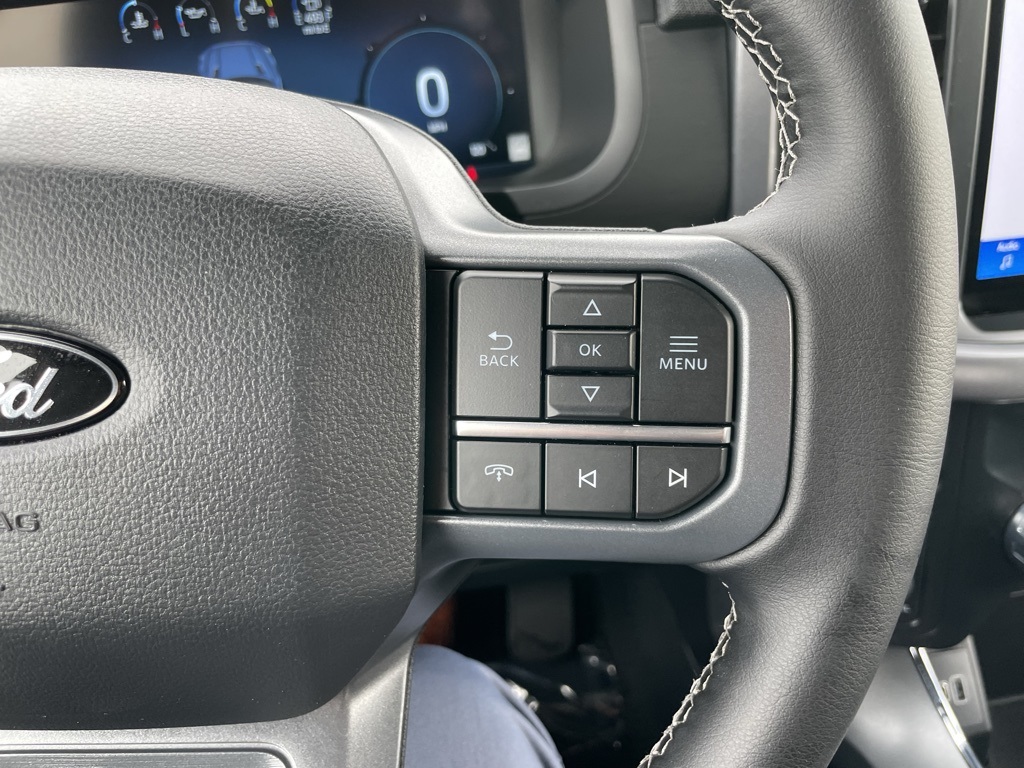 2025 Ford F-150 XLT photo 24