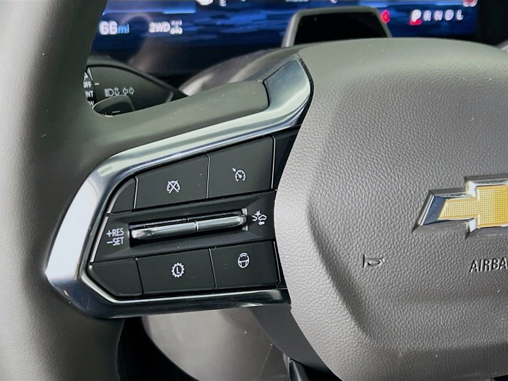 2025 Chevrolet Suburban Premier photo 8