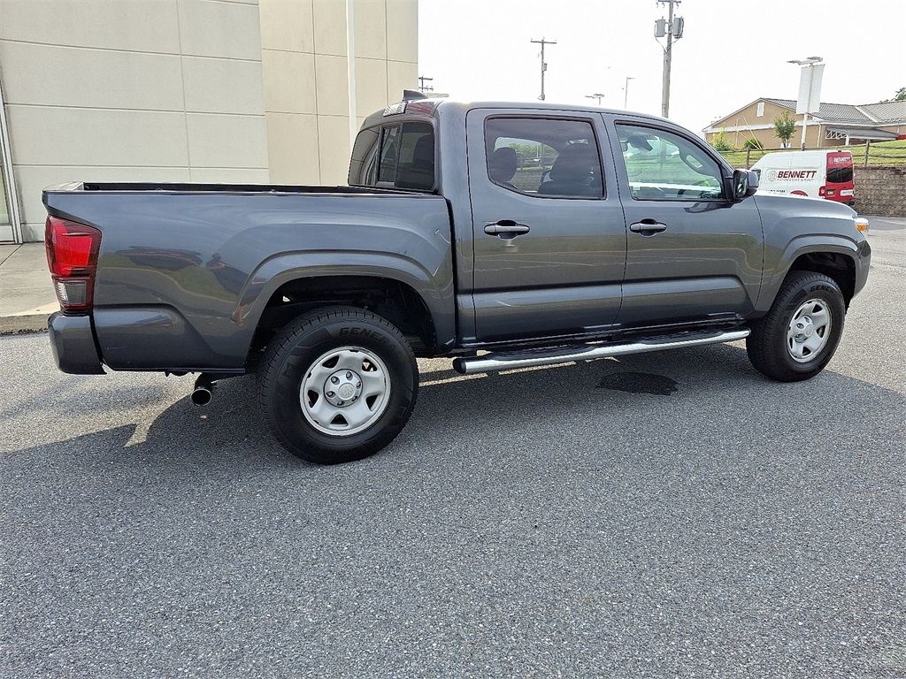 2022 Toyota Tacoma SR 4x4 Double Cab photo 11