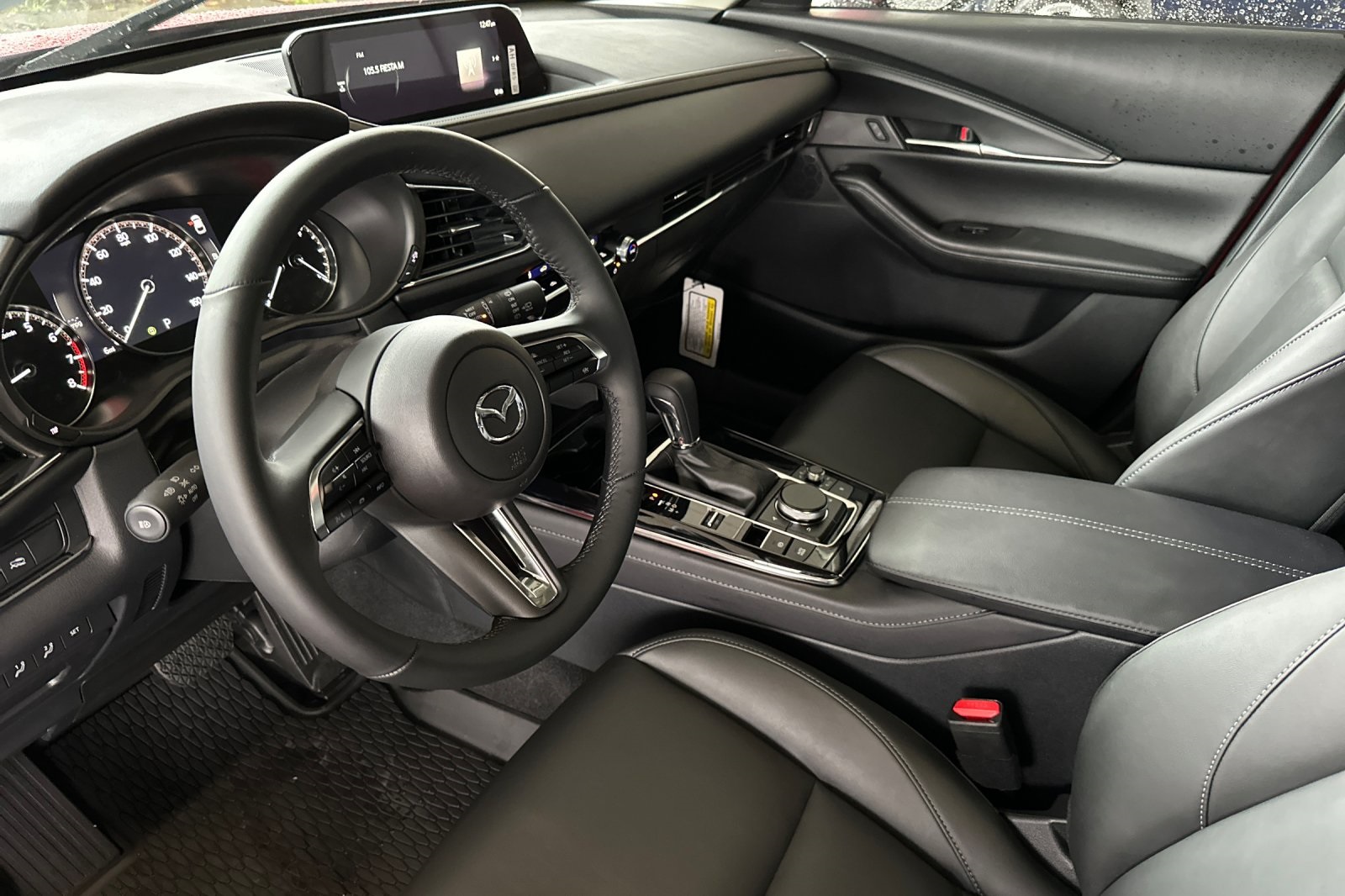 2025 Mazda CX-30 2.5 S Preferred photo 10