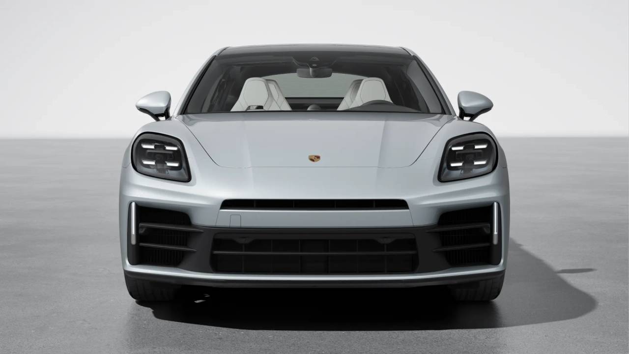 2026 Porsche Panamera 4 photo 8
